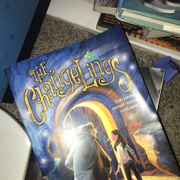 Books - Picture 5 of 6